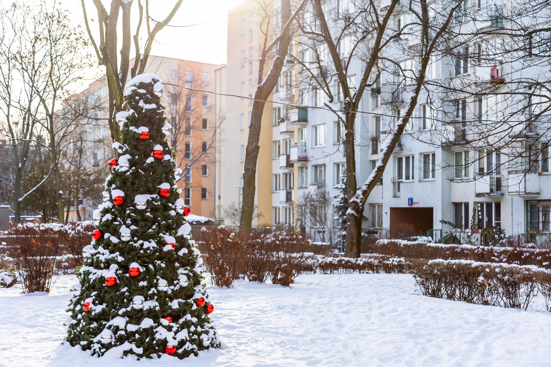Przyczółek Grochowski - zdjęcia warszawskiego Pekinu. Zobacz, jak wygląda najdłuższy blok w Polsce
