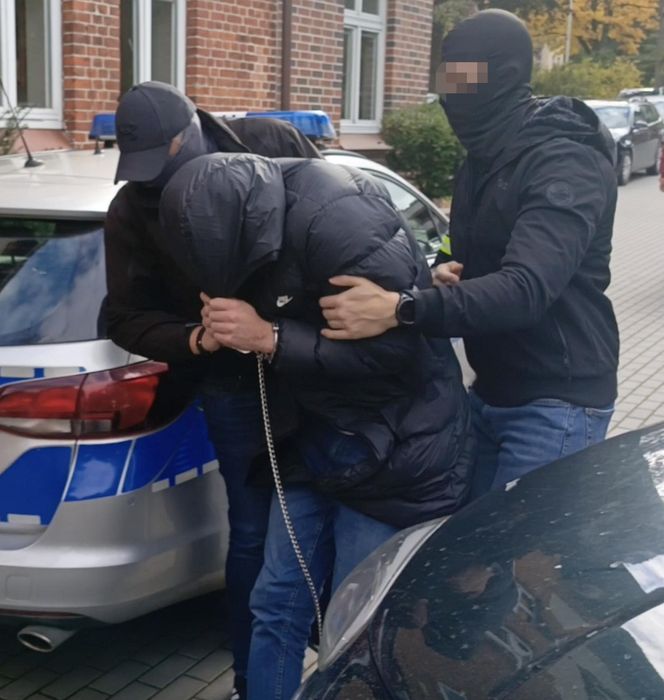 Łebieńska Huta. 10-latek zginął pod kołami pirata drogowego. Doprowadzenie 33-latka