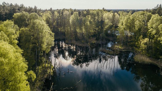 Kolorowe jeziorka w Bibieli na Pasiekach to atrakcja województwa śląskiego