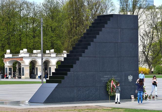Pomnik Ofiar Tragedii Smoleńskiej 2010 roku