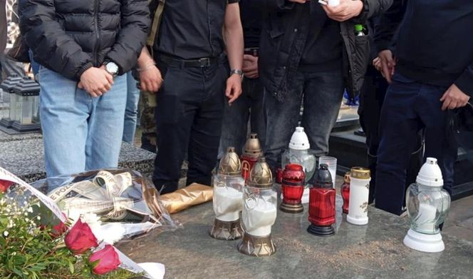 Pogrzeb Krzysztofa Kononowicza w Białymstoku. Fani pożegnali legendę internetu