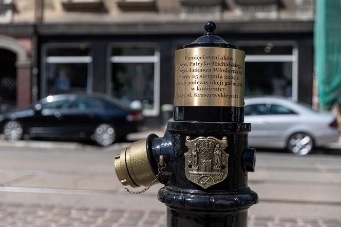 Tablica na hydrancie