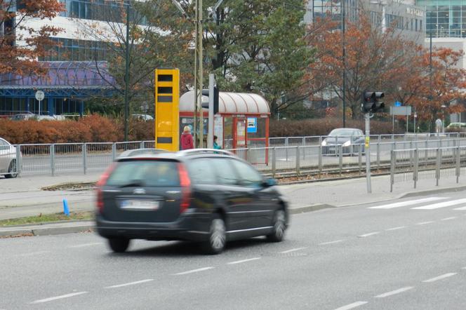 Mobilne fotoradary nielegalne! Wszystko przez częstotliwości ich pracy