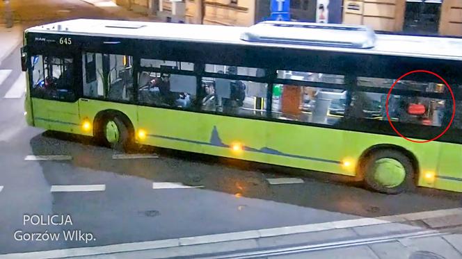 Operator monitoringu miejskiego w Gorzowie pomógł złapać złodziei