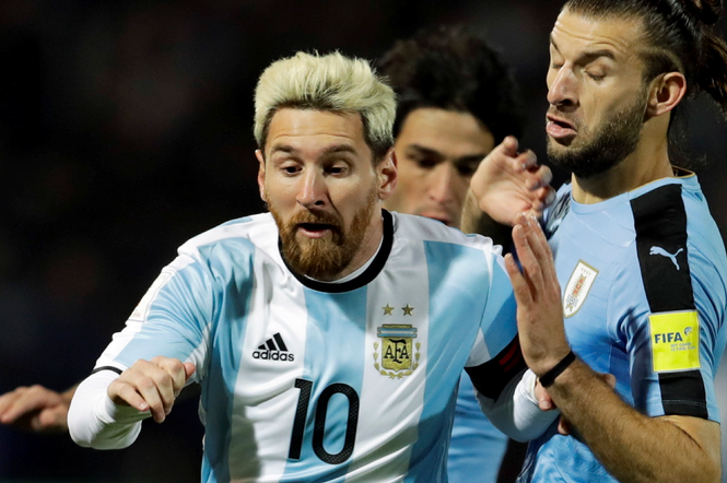 Leo Messi w meczu z Urugwajem