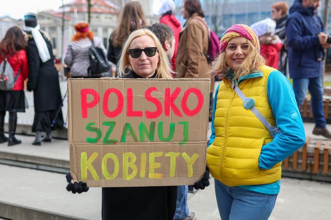 Śląska Manifa w Katowicach pod hasłem "Polsko szanuj kobiety"