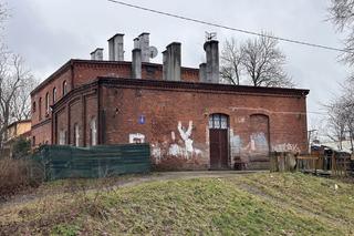 Tragedia w Ostródzie. Mąż poderżnął nożem żonie gardło, bo ta zagroziła rozwodem. 