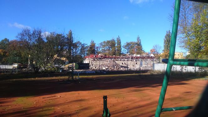 Wyburzony basen "elanowski" - czekamy na nowy obiekt