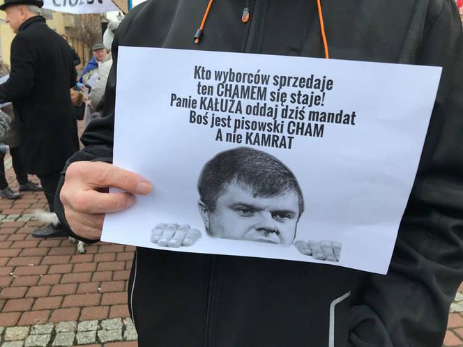 Mieszkańcy Żor chcą, żeby Wojciech Kałuża oddał mandat