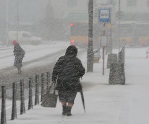 Burze śnieżne i wichury do 100 km/h zaatakują Polskę