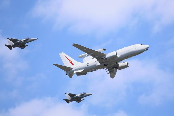 Defilada wojskowa 15 sierpnia w Warszawie