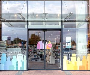 Konkurent Rossmanna otwiera kolejny sklep w Warszawie. Drogeria DM