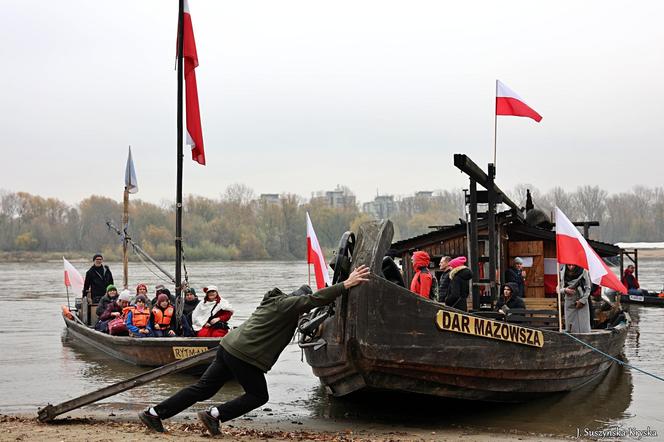 Warszawa morsuje! Gdzie i jak wchodzić do lodowatej wody? 