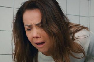 Miłość i nadzieja. Brutalny atak na matkę Zeynep! Gönül znowu trafi do szpitala. Streszczenie odcinka 138 Ask ve umut (24.02.2025) 