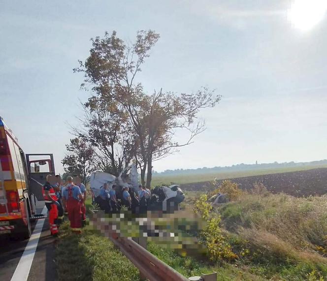 Rodzina zginęła wracając z wakacji. Rozdzierający serce pogrzeb Esterki, Artura i Łucji