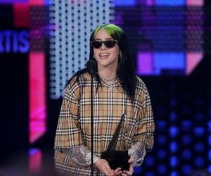 Billie Eilish nagrodzona tytułem Artystki Roku 2024 w konkursie Apple Music!