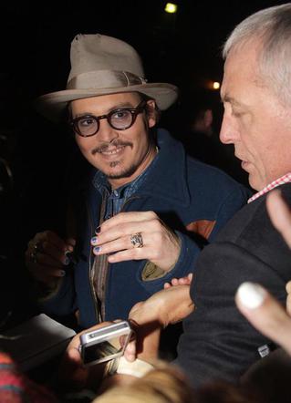 Johnny Depp pomalowane paznokcie