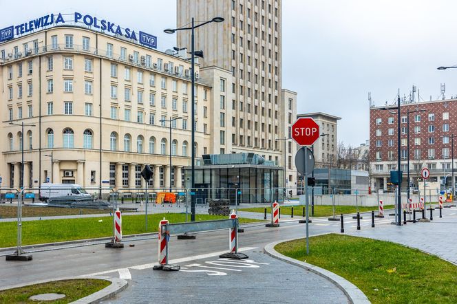 Nowy parking na Placu Powstańców Warszawy