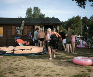 Plaża w Osiecznej w długi sierpniowy weekend
