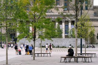 Plac Centralny 8