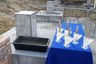 Rusza budowa Centrum Stomatologii w Bydgoszczy! Budynek powstaje ekspresowo w fabryce