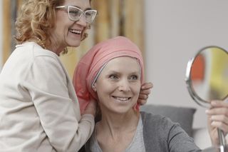 Immunoonkologia pomocą w 11 rodzajach nowotworów. Na czym polega leczenie i kto może skorzystać?