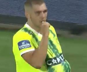 AEK – Legia: Polak pogrążył Legię i przekazał ważną nowinę. Karol Angielski miał powody do radości [WIDEO]