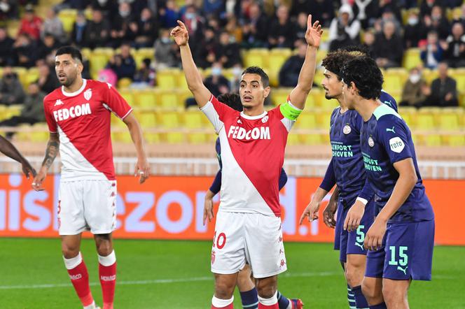 Wissam Ben Yedder (w środku) jest najlepszym strzelcem Monaco w lidze (6 goli)