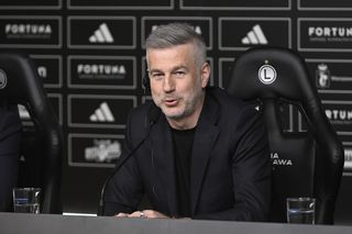 Iordanescu zaczyna rządy w Legii!