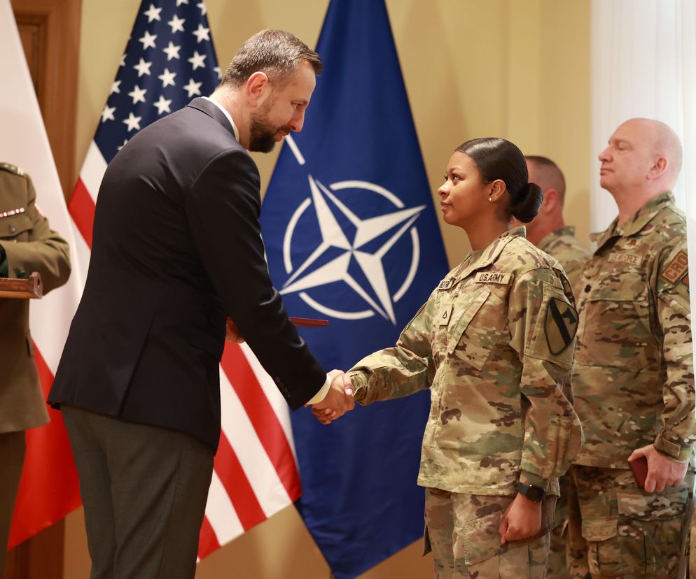 Medale Wojska Polskiego dla amerykańskich żołnierzy stacjonujących w Polsce