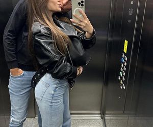 Bartłomiej Wdowik z dziewczyną