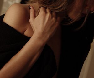 Gorące SMS-y, na które czeka każdy mężczyzna. Rozpalą jego zmysły