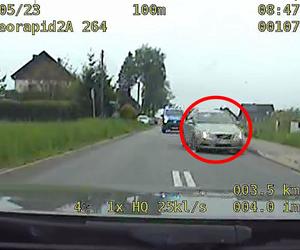 Kierowca uciekał przed policyjnym pościgiem w Ustroniu. Miał ważny powód