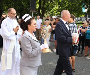 Tysiące kobiet i dziewcząt na pielgrzymce do Piekar Śląskich. Jestem w Kościele, więc idę