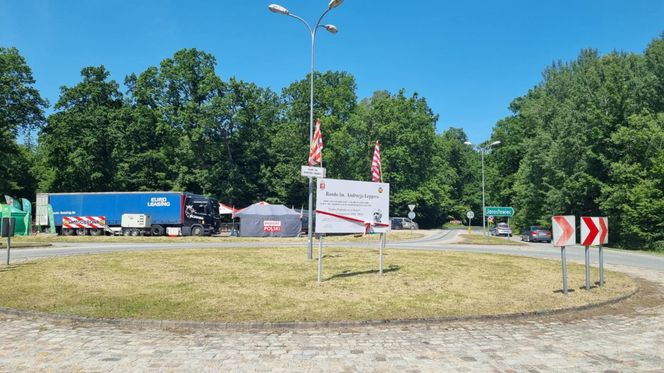 Rondo w Grzybnie otrzymało imię Andrzeja Leppera