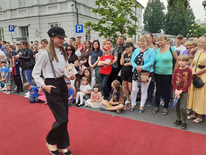 Siedlczanie mogli wsiąść w wehikuł czasu i zobaczyć ulicę Pułaskiego - Piękną sprzed stu lat