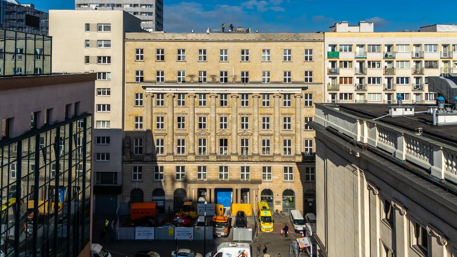 Kamienica na ul. Moniuszki 8 w Warszawie