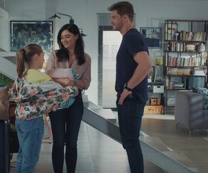 M jak miłość odc. 1879. Iza (Adriana Kalska), Marcin (Mikołaj Roznerski), Maja (Laura Jankowska)