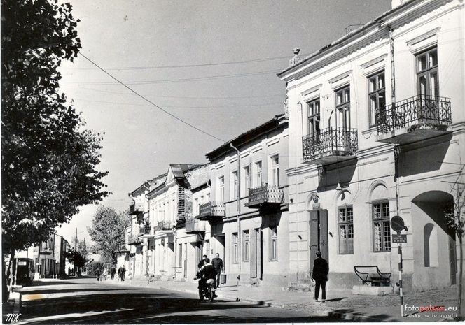 Okolice tego miasta niedaleko Lublina zamieszkiwane były już w czasach prehistorycznych. Jak rozwijała się Bychawa na przestrzeni wieków? Archiwalne zdjęcia z XX wieku