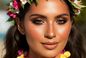 Aloha Beauty! Makijaż Inspirowany Hawajami – Przenieś Wakacyjny Klimat do Swojej Codzienności