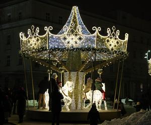 Świąteczna karuzela w Lublinie już się kręci! [ZDJĘCIA, WIDEO]