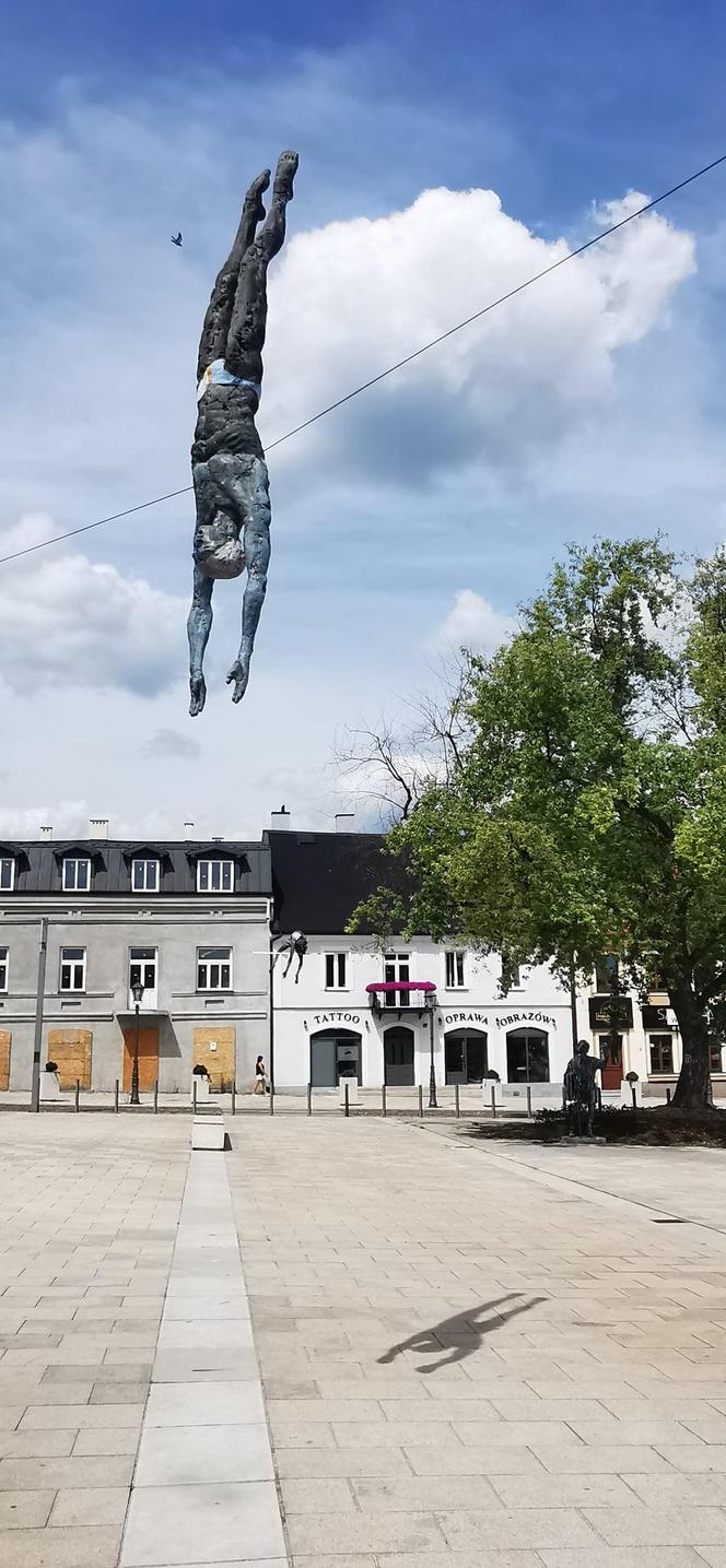 Rzeźby Jerzego Kędziory, Stary Rynek w Częstochowie