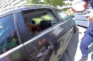 Dramat na parkingu w Jastrzębiu-Zdroju. 25-latek utknął w rozgrzanym samochodzie