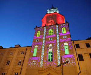 Lublinalia 2024. Na Wieży Trynitarskiej można oglądać wyjątkową iluminację. Zobacz zdjęcia