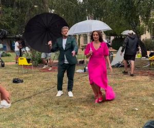 Ania Starmach tańczy w deszczu z Tomkiem Jakubiakiem