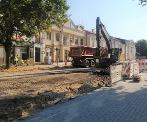 Siedlce. Ulica Piłsudskiego zamknięta. Remont odsłonił kawałek historii miasta!