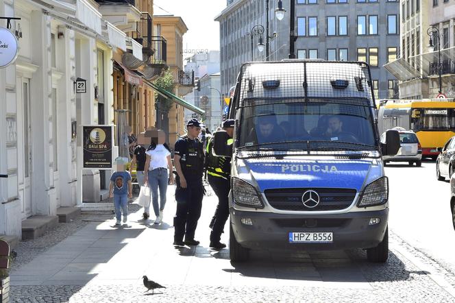 Warszawiacy o bezpieczeństwie w centrum miasta. "Powinno być więcej policji"