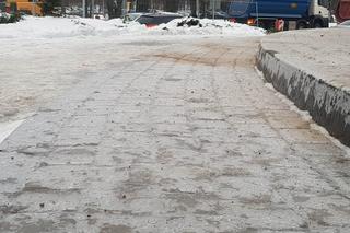 Warmińsko-mazurskie. Lodowisko na drogach, śliskie chodniki, wiele kolizji [ZDJĘCIA]