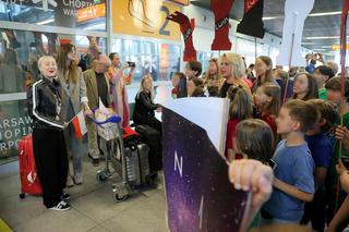 Luna wróciła do Polski. Tak ją przywitali na lotnisku