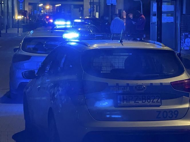 Przebrani za policję wtargnęli do mieszkania. Nieoficjalnie: Bandyci zabrali milion złotych w gotówce